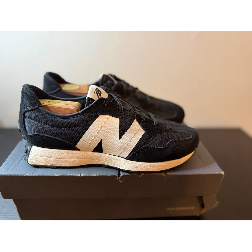 New Balance 327 Black White Suede Nylon Sneakers GS327GS Kids 6M Women 7.5